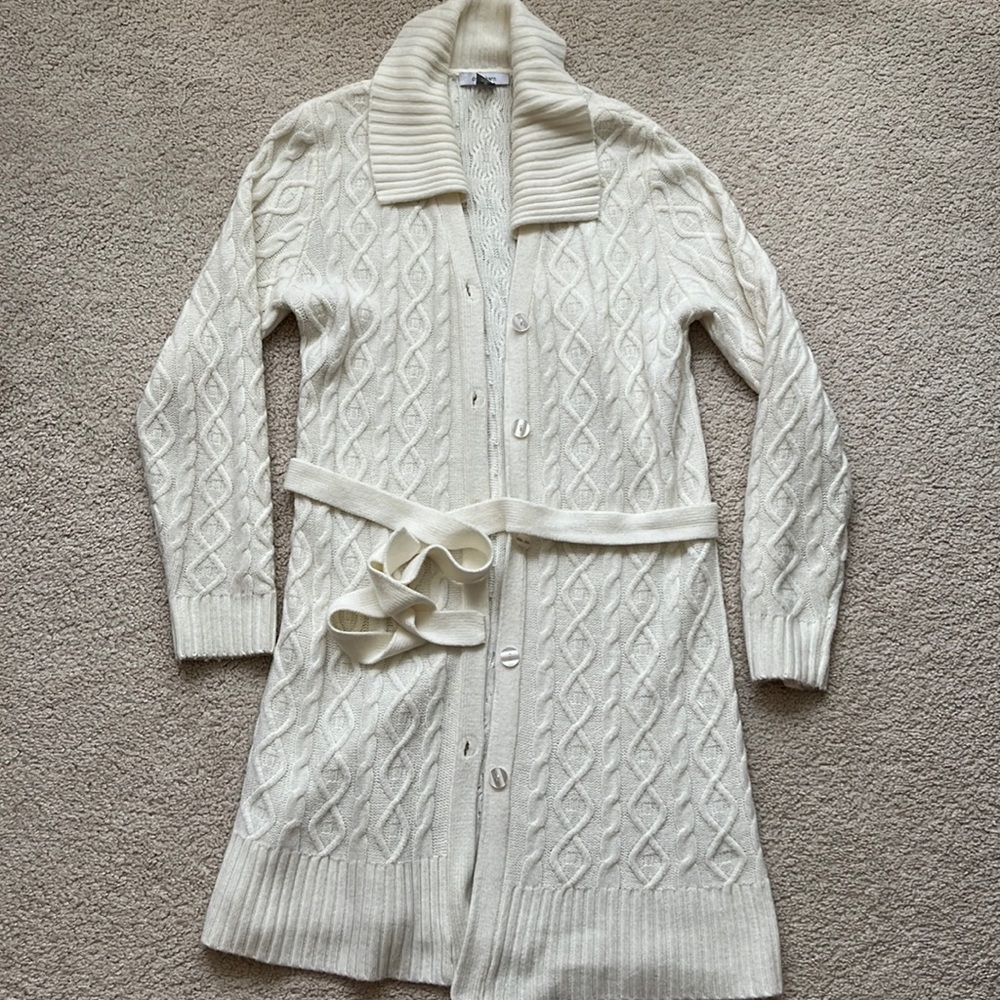 Dressbarn White Cable-Knit Long Sweater
